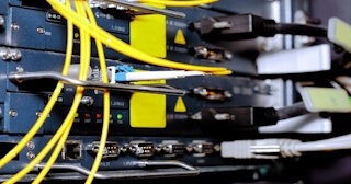Заказать монтаж сетей в Ломоносове. Обслуживание ПК, ремонт от 313 руб
